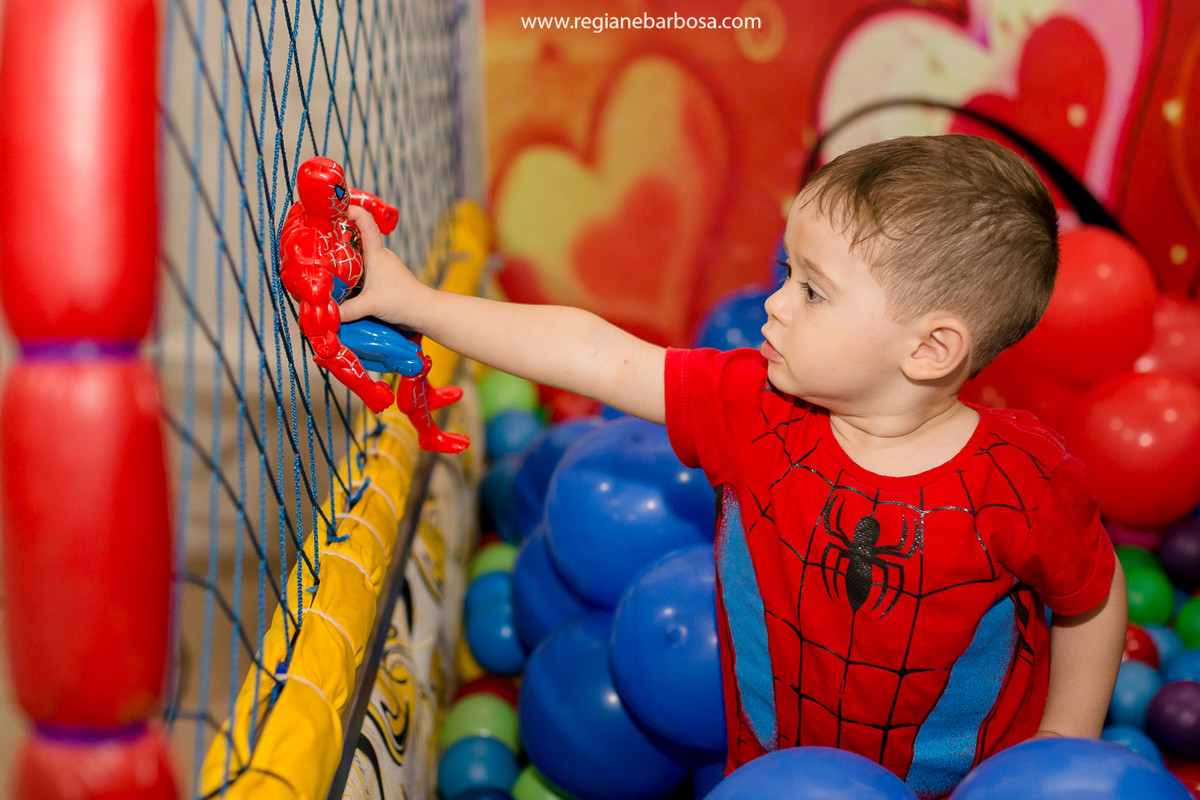 Aniversario infantil homem aranha buffet carinhoso cruzeiro sp Regiane Barbosa fotografia