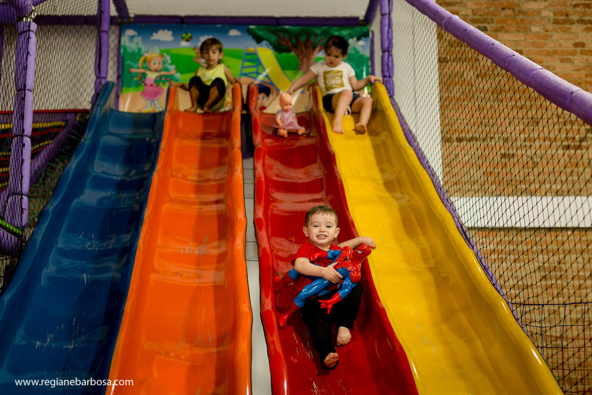 Aniversario infantil homem aranha buffet carinhoso cruzeiro sp Regiane Barbosa fotografia