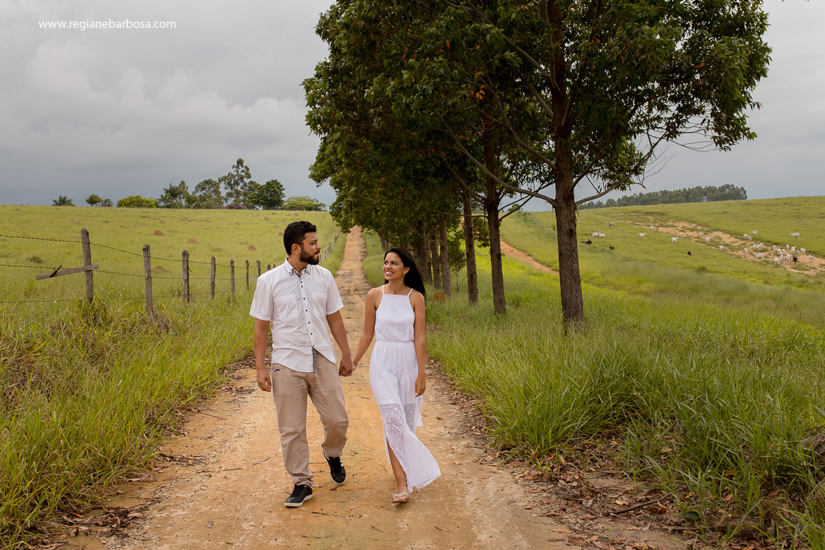 Fotografia de Casal Cruzeiro SP Regiane Barbosa fotografa de casamentos vale do paraiba