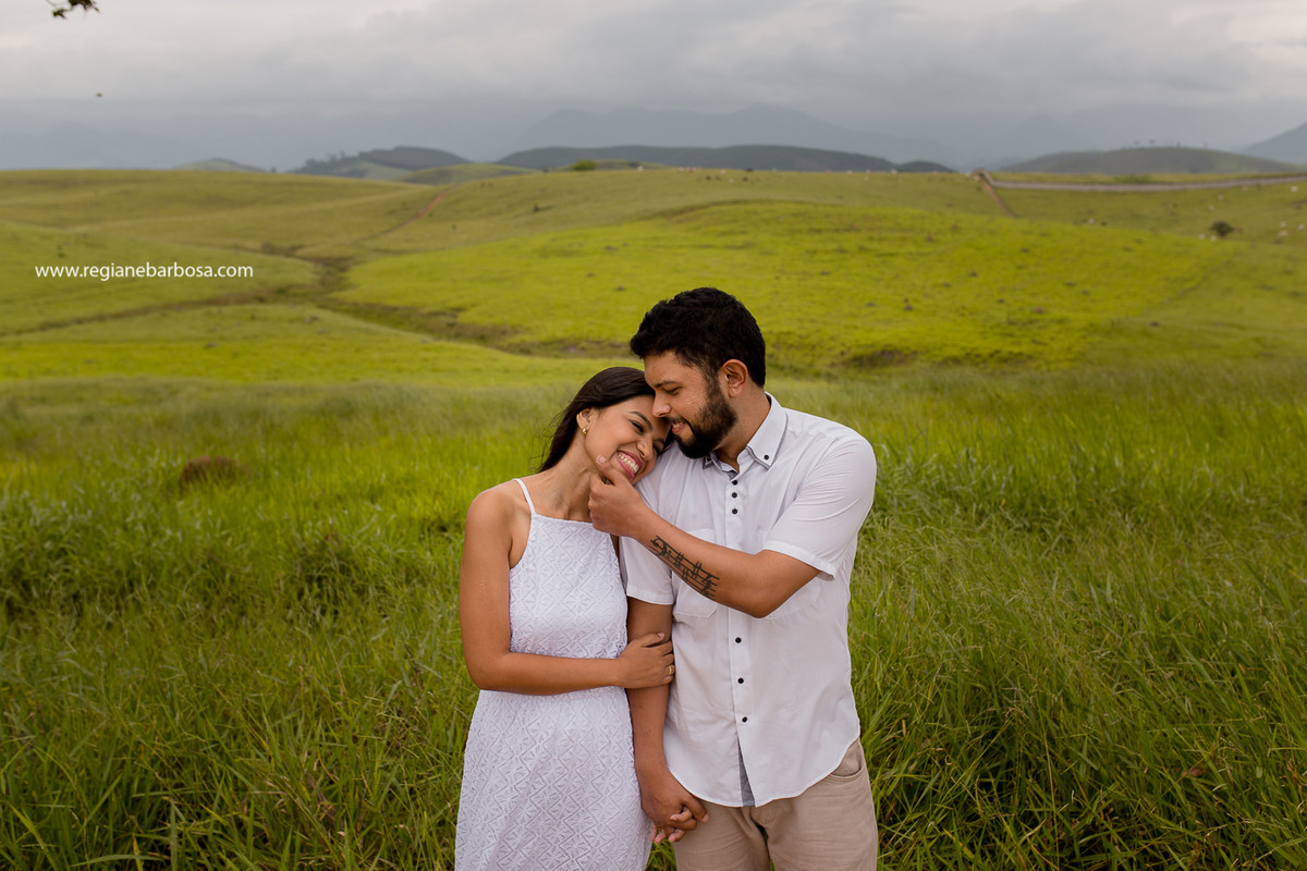 Fotografia de Casal Cruzeiro SP Regiane Barbosa fotografa de casamentos vale do paraiba