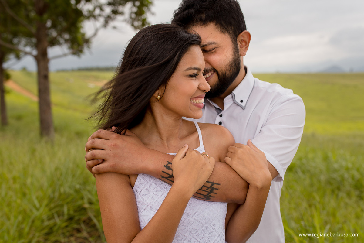 Fotografia de Casal Cruzeiro SP Regiane Barbosa fotografa de casamentos vale do paraiba
