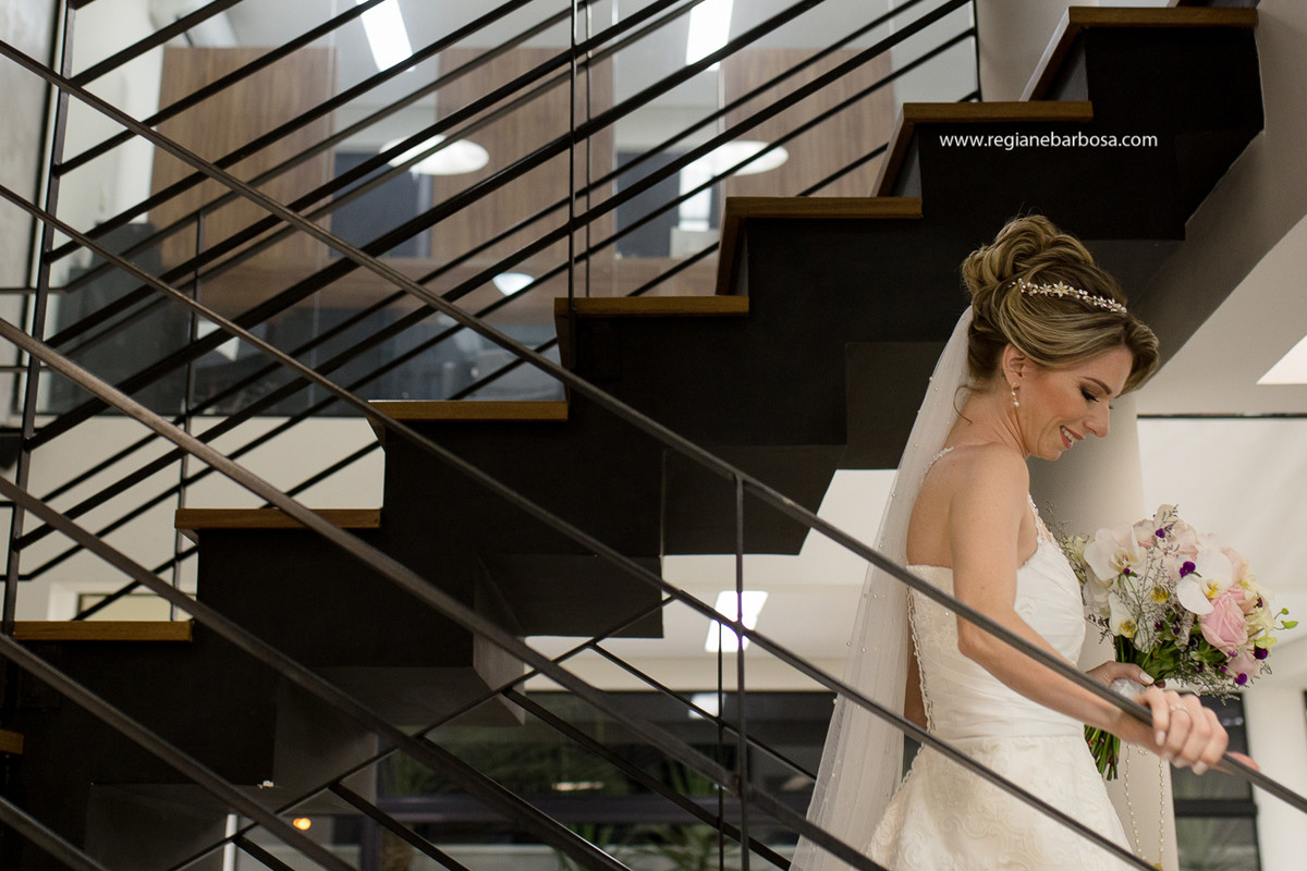 Buque Harumi decoracoes flores nobres Studio Venus Guaratingueta vestido Helio Cunha