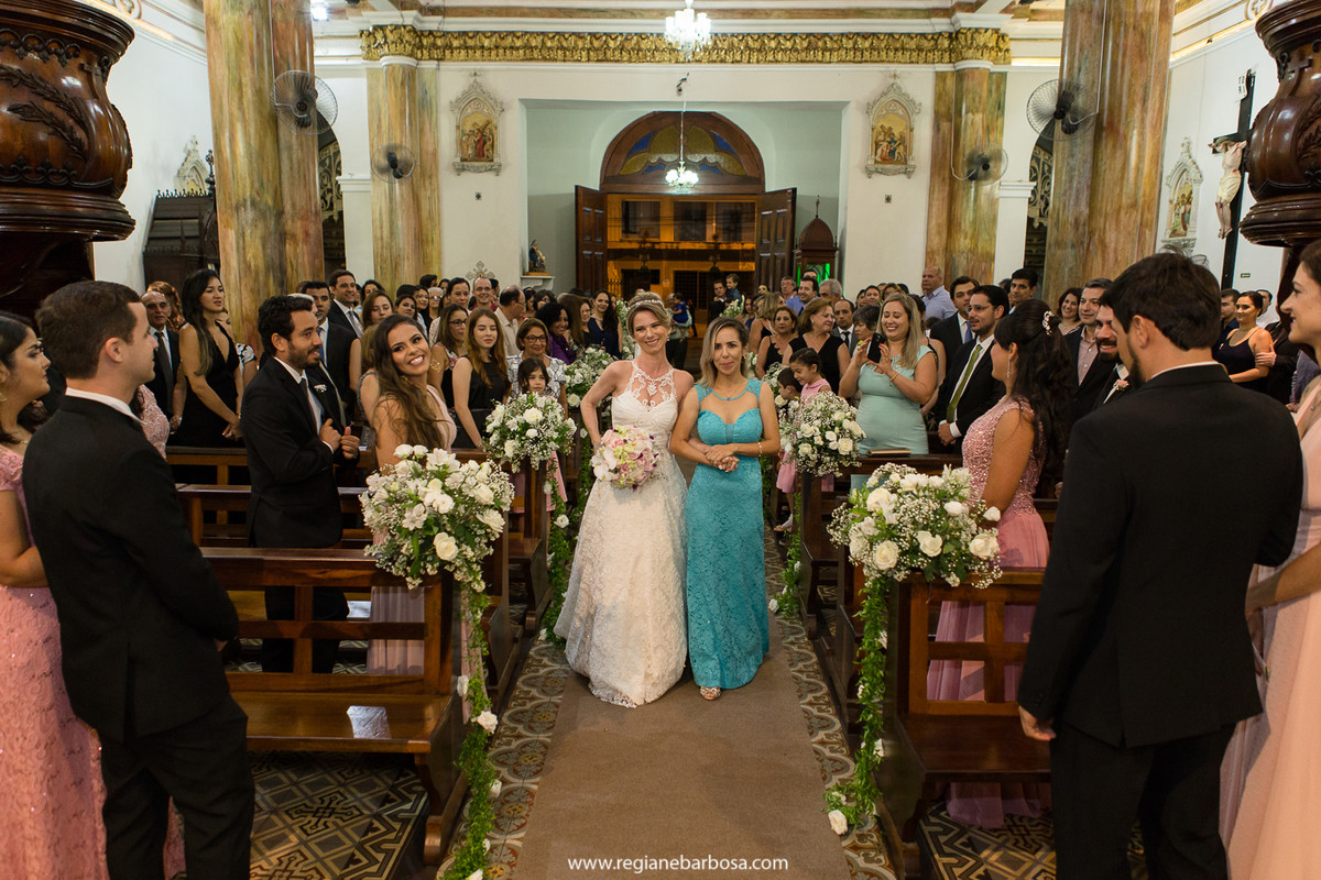 Casamento catedral de Sao Benedito Lorena Helio Cunha Regiane Barbosa Fotografia