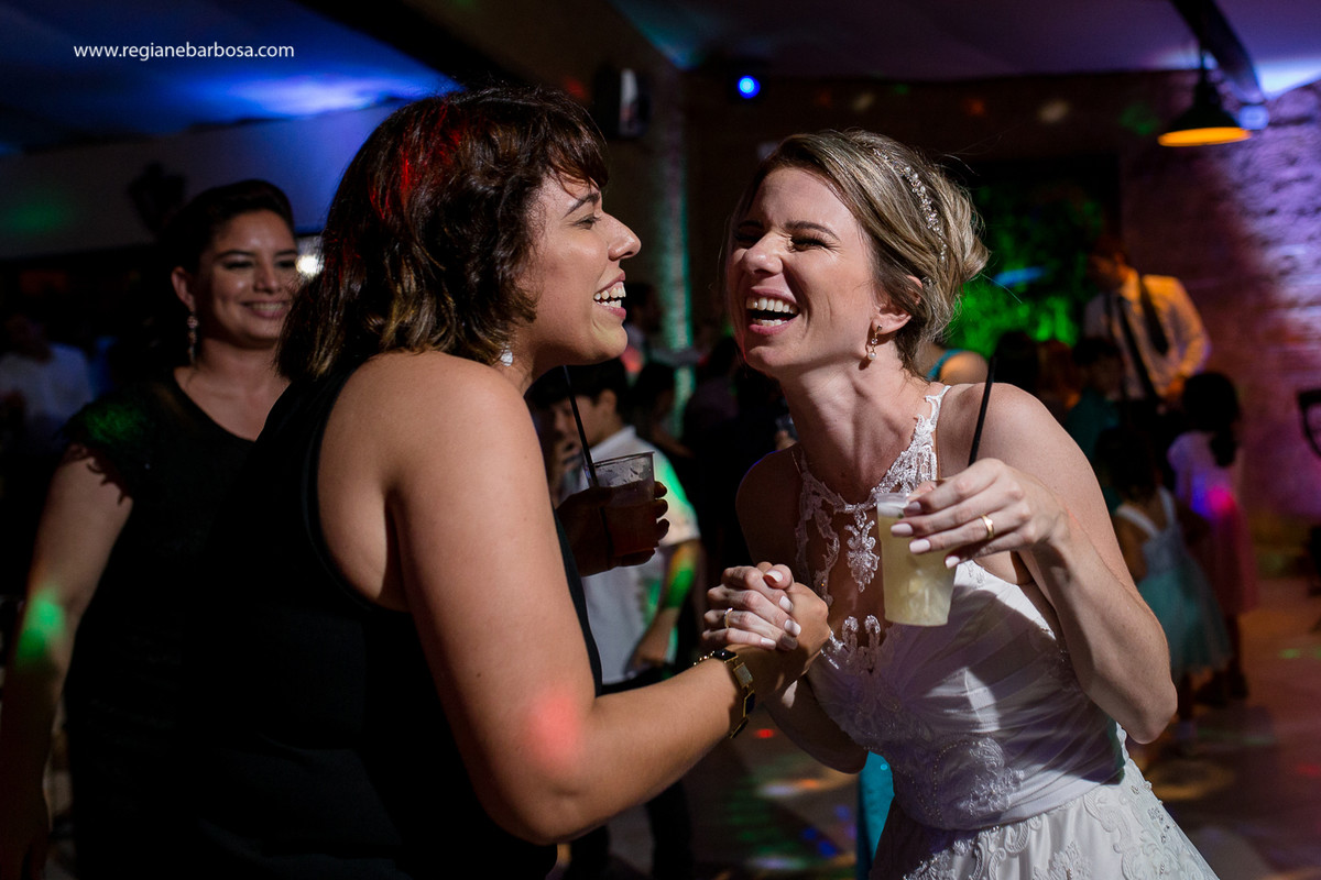 Recepcao recanto VIP guaratingueta Vanessa Buffet decoracao nos rons de rosa flores nobres Regiane Barbosa Fotografia Vale do Paraiba