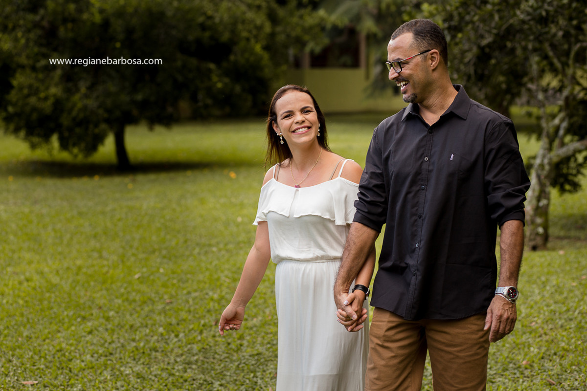 Pousada do Lago Penedo RJ verde fotografia de casal Regiane Barbosa Fotografa de Casamentos