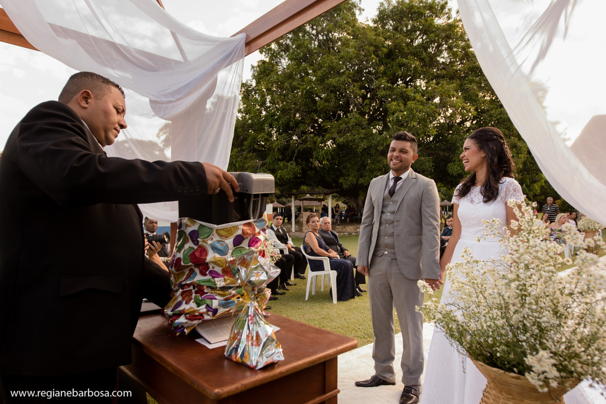 Casamento ao ar livre Cruzeiro SP Fotografa Regiane Barbosa Vale do Paraiba