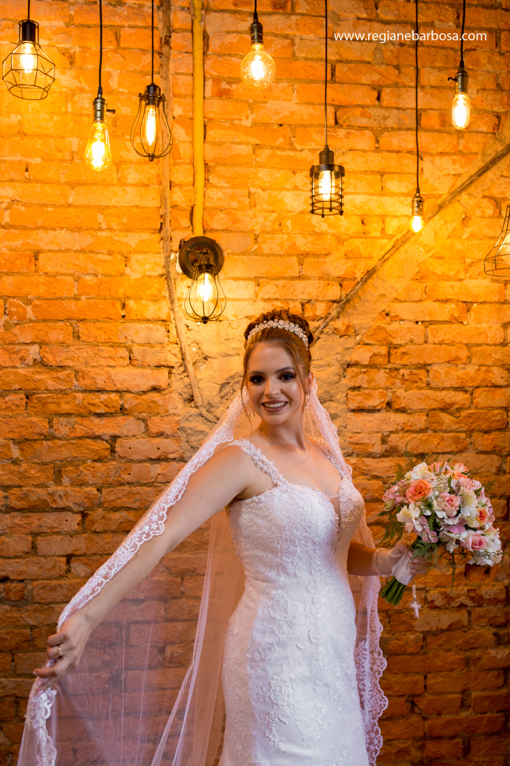 Casamento Igreja Santa Cecilia Cruzeiro SP Festa Hipica Cachoeira Paulista Madrinhas Marsala Danca dos padrinhos Regiane Barbosa Fotografa de Casamentos Vale do Paraiba