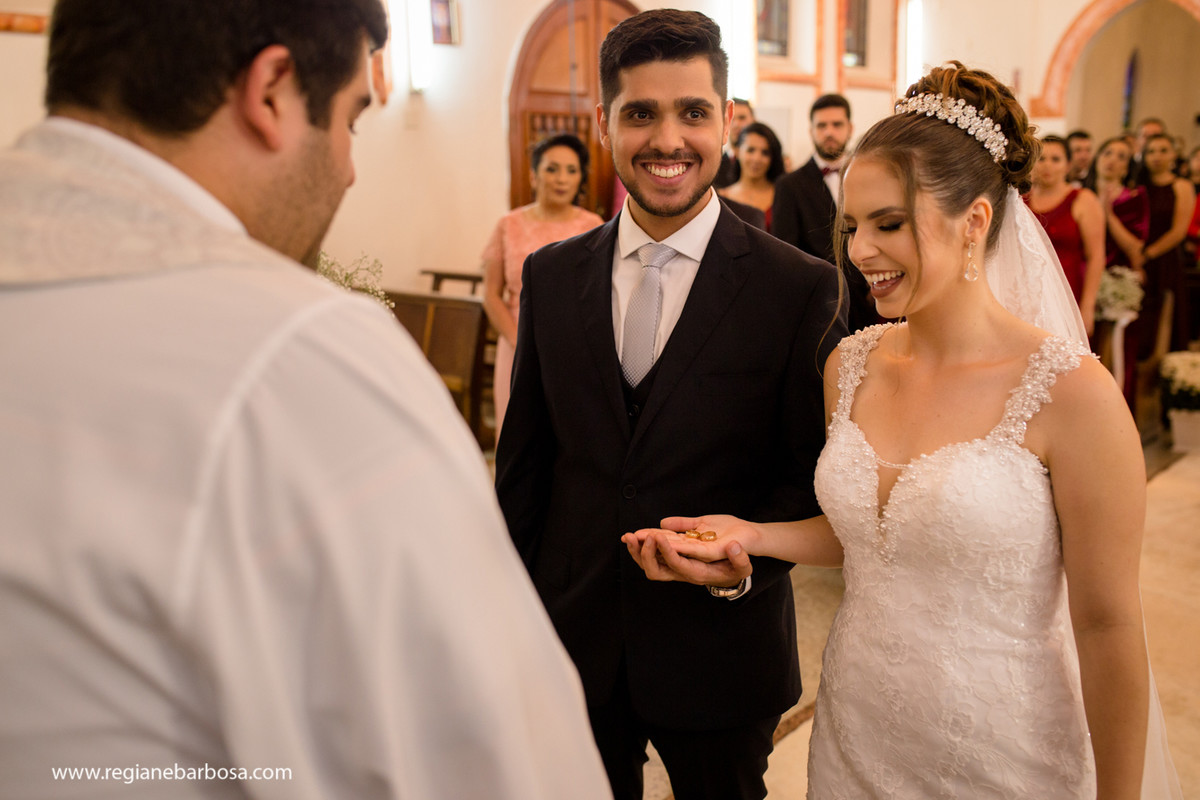 Casamento Igreja Santa Cecilia Cruzeiro SP Festa Hipica Cachoeira Paulista Madrinhas Marsala Danca dos padrinhos Regiane Barbosa Fotografa de Casamentos Vale do Paraiba