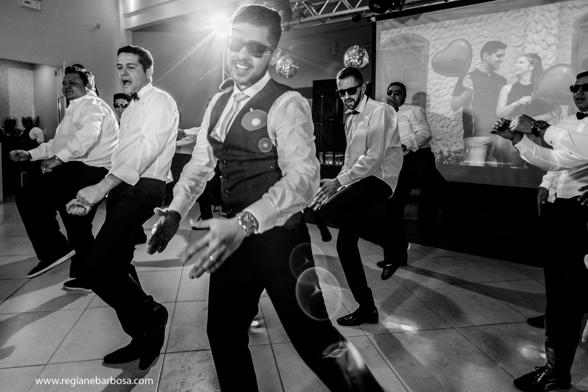 Casamento Igreja Santa Cecilia Cruzeiro SP Festa Hipica Cachoeira Paulista Madrinhas Marsala Danca dos padrinhos Regiane Barbosa Fotografa de Casamentos Vale do Paraiba