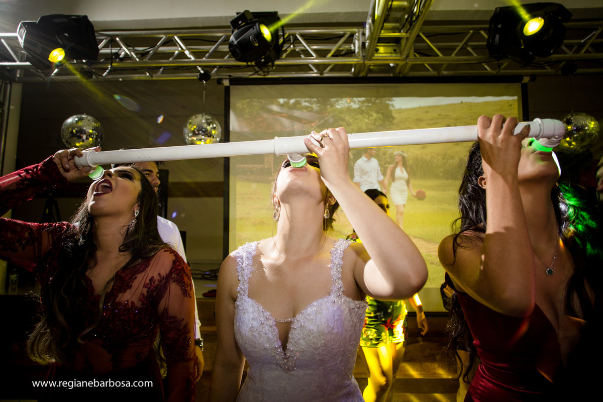 Casamento Igreja Santa Cecilia Cruzeiro SP Festa Hipica Cachoeira Paulista Madrinhas Marsala Danca dos padrinhos Regiane Barbosa Fotografa de Casamentos Vale do Paraiba
