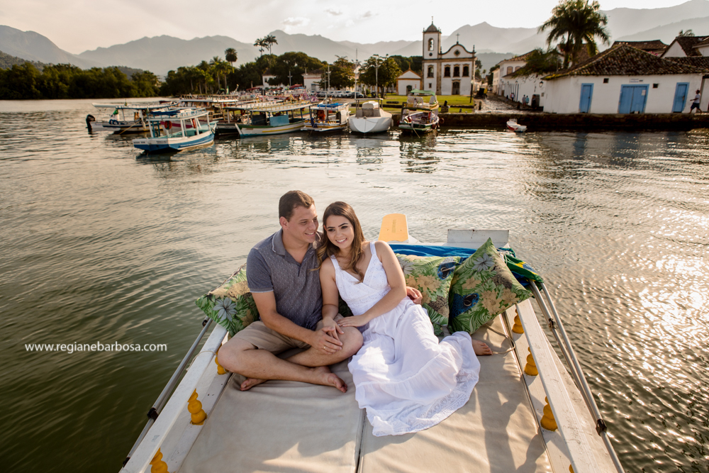 Fotografia de Casal Paraty RJ Regiane Barbosa Fotografa de Casamentos Vale do Paraiba