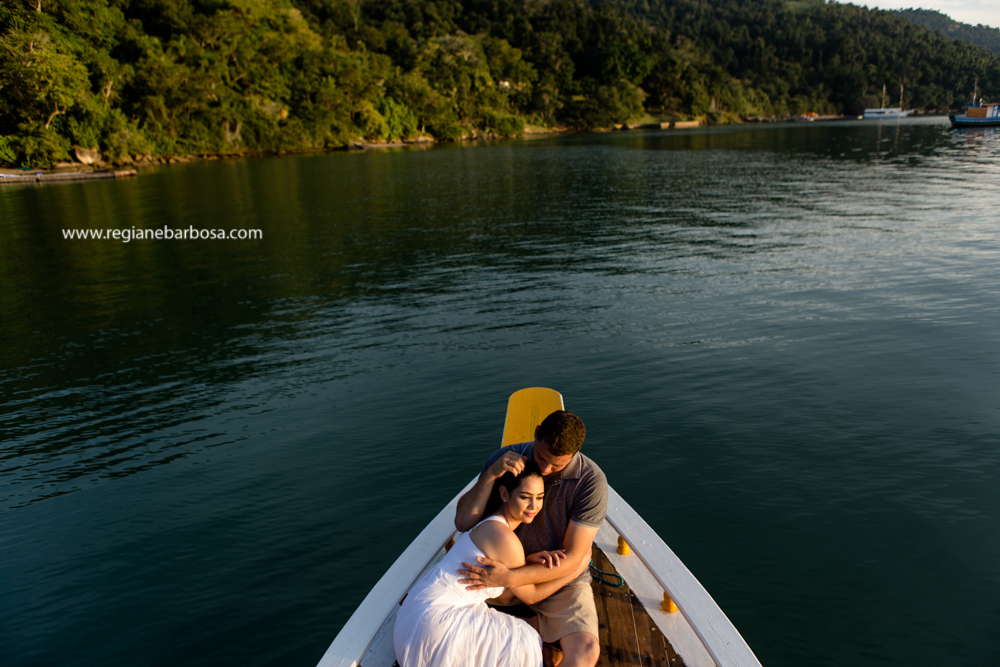 Fotografia de Casal Paraty RJ Regiane Barbosa Fotografa de Casamentos Vale do Paraiba