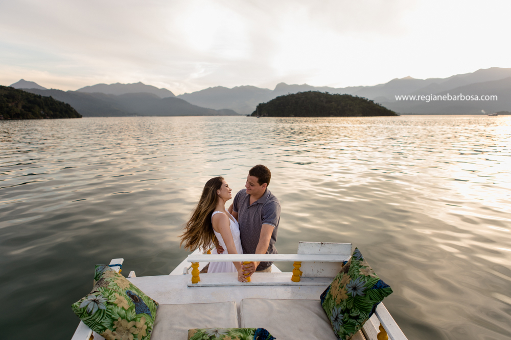 Fotografia de Casal Paraty RJ Regiane Barbosa Fotografa de Casamentos Vale do Paraiba