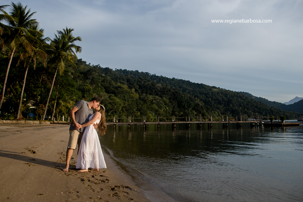 Fotografia de Casal Paraty RJ Regiane Barbosa Fotografa de Casamentos Vale do Paraiba