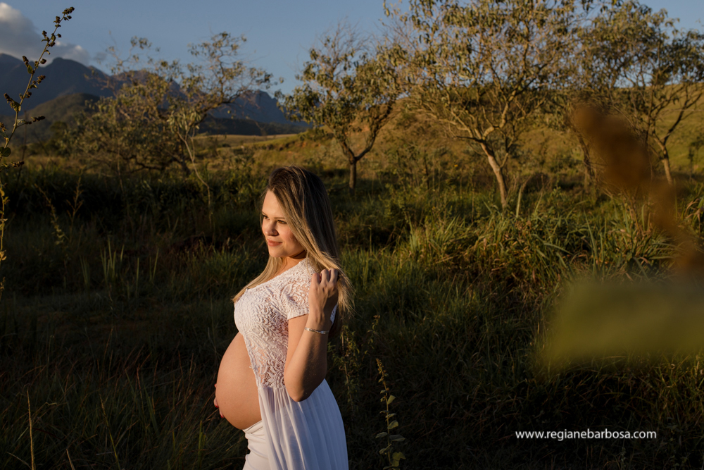 Ensaio gestante Regiane Barbosa Fotografia Vale do Paraiba espontaneidade e beleza gravidos