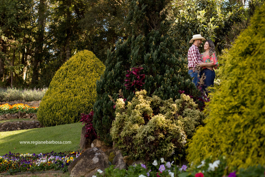 Ensaio de Casal Parque Eco Vale Santo Antonio do Pinhal SP Fotografa de Casamentos Regiane Barbosa Vale do Paraiba e Regiao