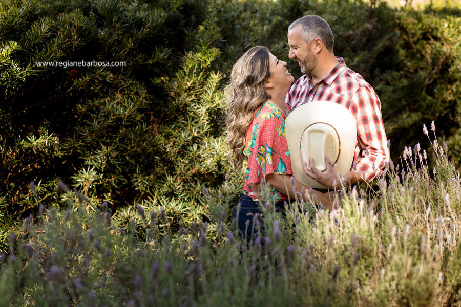 Ensaio de Casal Parque Eco Vale Santo Antonio do Pinhal SP Fotografa de Casamentos Regiane Barbosa Vale do Paraiba e Regiao