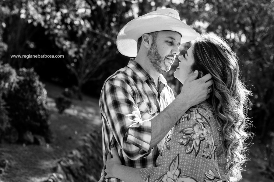 Ensaio de Casal Parque Eco Vale Santo Antonio do Pinhal SP Fotografa de Casamentos Regiane Barbosa Vale do Paraiba e Regiao