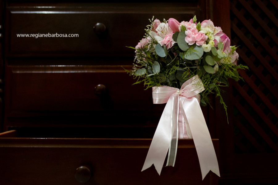 Buque da noiva em sua comoda