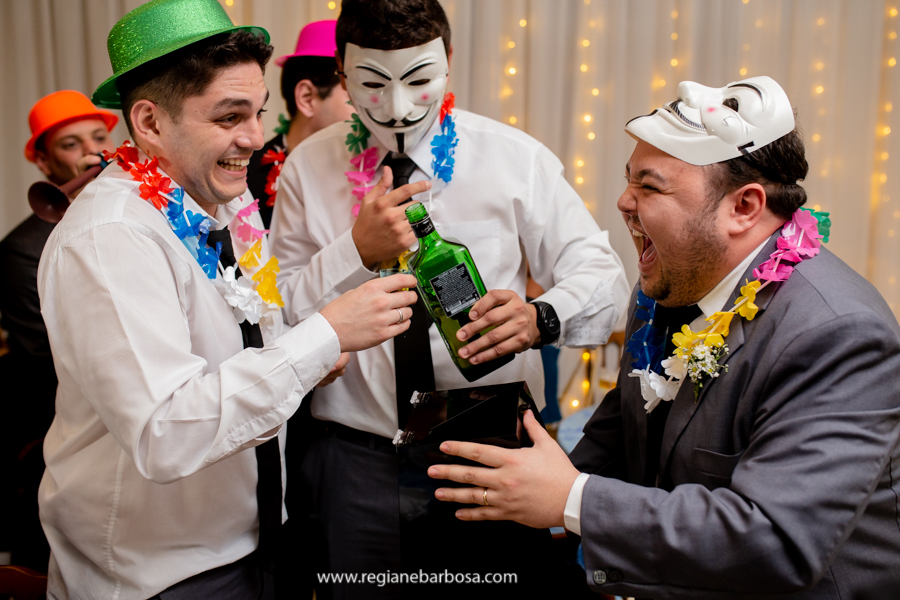 momento da gravata padrinhos mascarados