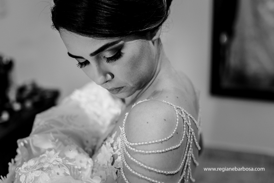 Noiva se arrumando