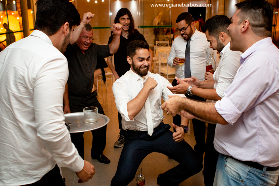noivo dancando ate o chao