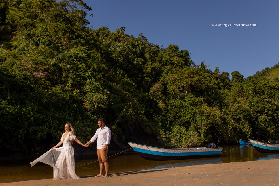 Ensaio pre casamento ubatuba praia do prumirim 