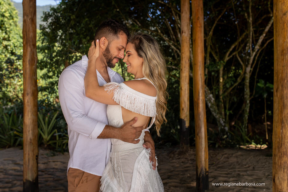 Ensaio pre casamento ubatuba praia do prumirim 