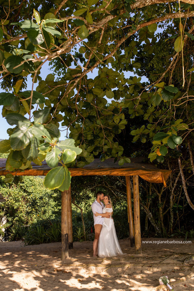 Ensaio pre casamento ubatuba praia do prumirim 