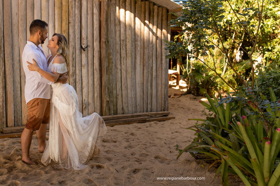 Ensaio pre casamento ubatuba praia do prumirim 
