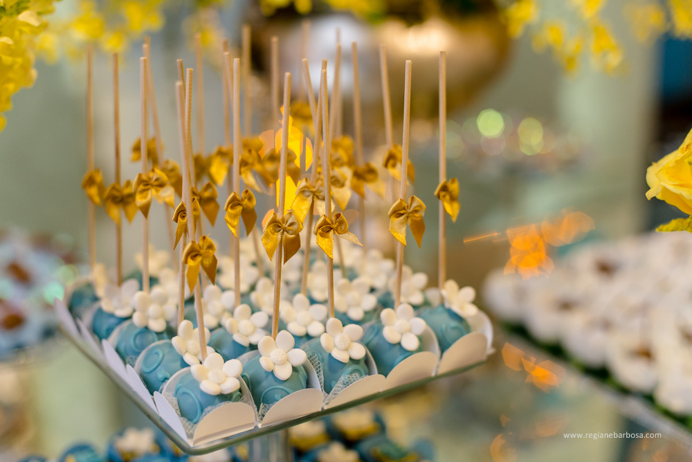 Debutante decoração azul tiffany e amarelo moveis espelhados de bom gosto pousada flor da serra cruzeiro sp regiane barbosa fotografia