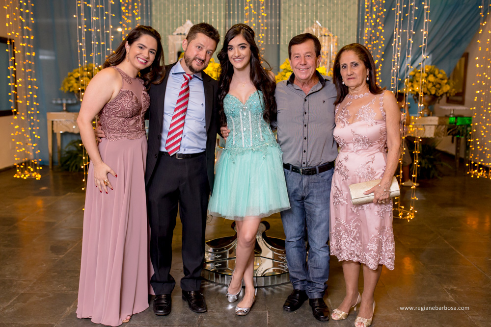 Debutante decoração azul tiffany e amarelo moveis espelhados de bom gosto pousada flor da serra cruzeiro sp regiane barbosa fotografia