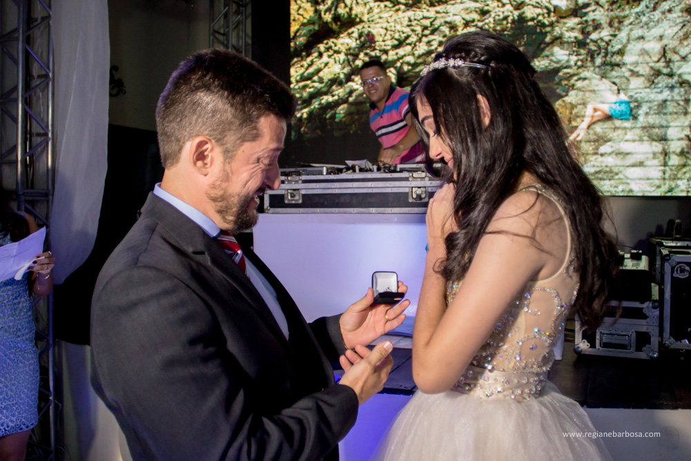 Debutante decoração azul tiffany e amarelo moveis espelhados de bom gosto pousada flor da serra cruzeiro sp regiane barbosa fotografia