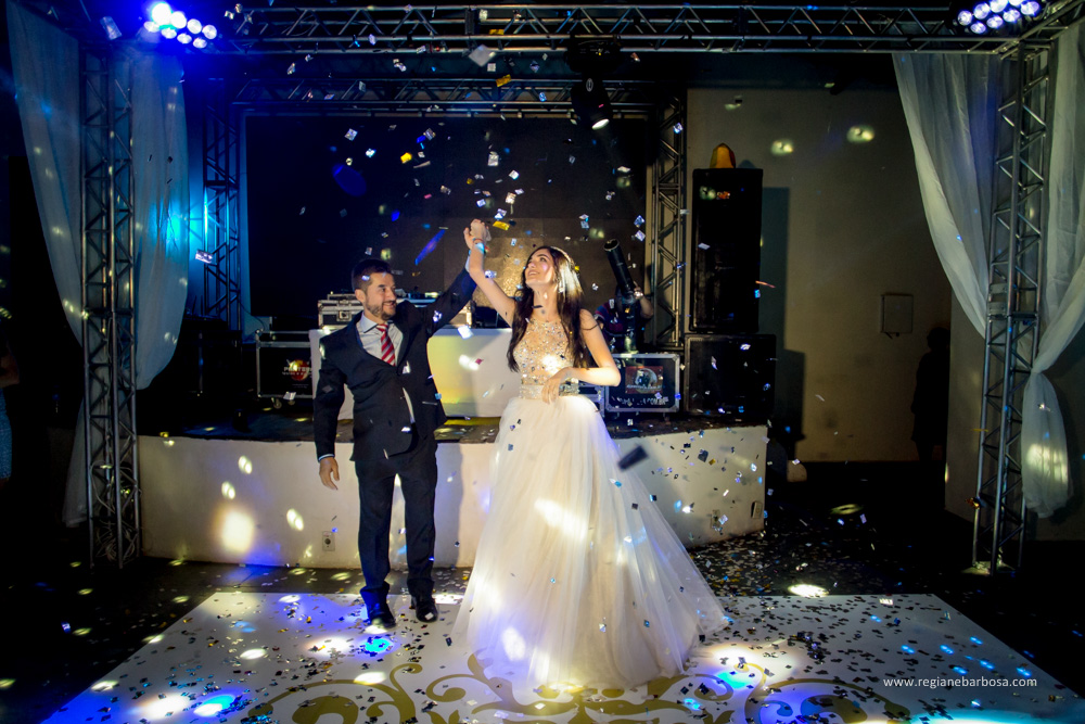 Debutante decoração azul tiffany e amarelo moveis espelhados de bom gosto pousada flor da serra cruzeiro sp regiane barbosa fotografia