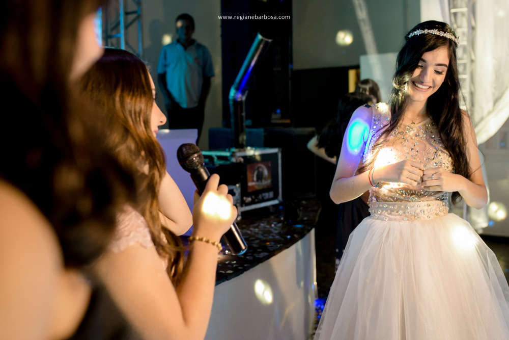 Debutante decoração azul tiffany e amarelo moveis espelhados de bom gosto pousada flor da serra cruzeiro sp regiane barbosa fotografia