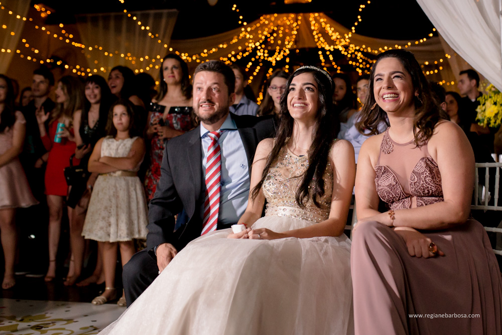 Debutante decoração azul tiffany e amarelo moveis espelhados de bom gosto pousada flor da serra cruzeiro sp regiane barbosa fotografia