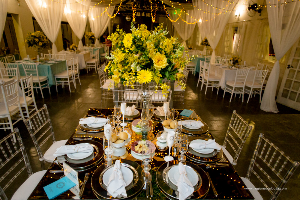 Debutante decoração azul tiffany e amarelo moveis espelhados de bom gosto pousada flor da serra cruzeiro sp regiane barbosa fotografia