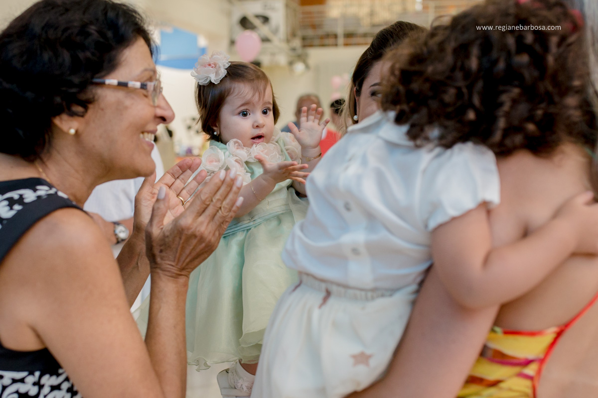 Aniversario de 1 Ano Jardim de Luxo Cores rosa azul amarelo verde tom pastel Fabrica de Sonhos Cruzeiro SP Regiane Barbosa Fotografia