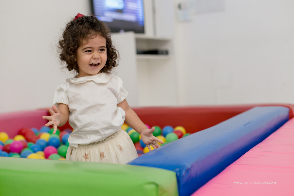 Aniversario de 1 Ano Jardim de Luxo Cores rosa azul amarelo verde tom pastel Fabrica de Sonhos Cruzeiro SP Regiane Barbosa Fotografia