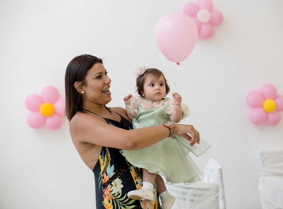 Aniversario de 1 Ano Jardim de Luxo Cores rosa azul amarelo verde tom pastel Fabrica de Sonhos Cruzeiro SP Regiane Barbosa Fotografia