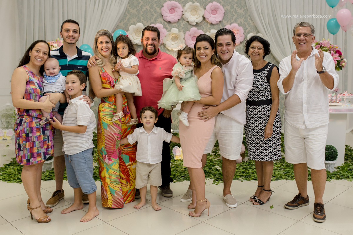 Aniversario de 1 Ano Jardim de Luxo Cores rosa azul amarelo verde tom pastel Fabrica de Sonhos Cruzeiro SP Regiane Barbosa Fotografia