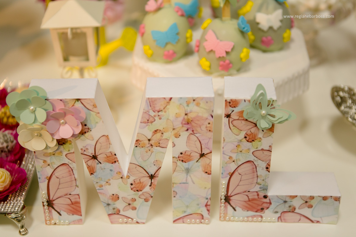 Aniversario de 1 Ano Jardim de Luxo Cores rosa azul amarelo verde tom pastel Fabrica de Sonhos Cruzeiro SP Regiane Barbosa Fotografia