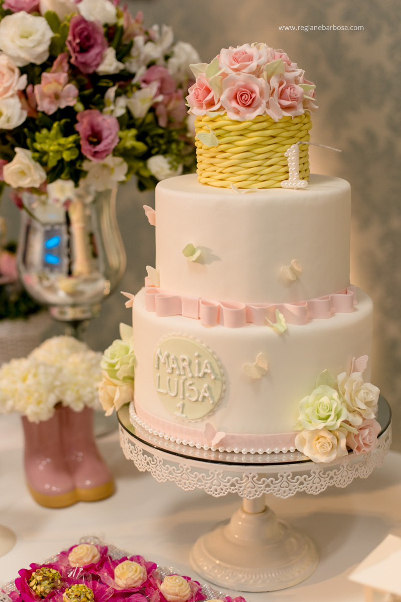 Aniversario de 1 Ano Jardim de Luxo Cores rosa azul amarelo verde tom pastel Fabrica de Sonhos Cruzeiro SP Regiane Barbosa Fotografia