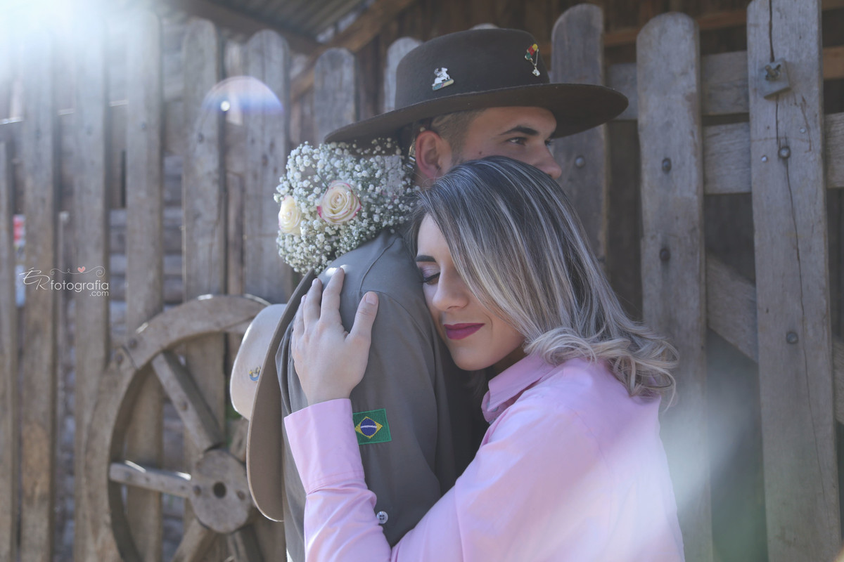acampamento farroupilha - gauchos - casal - érick e paula