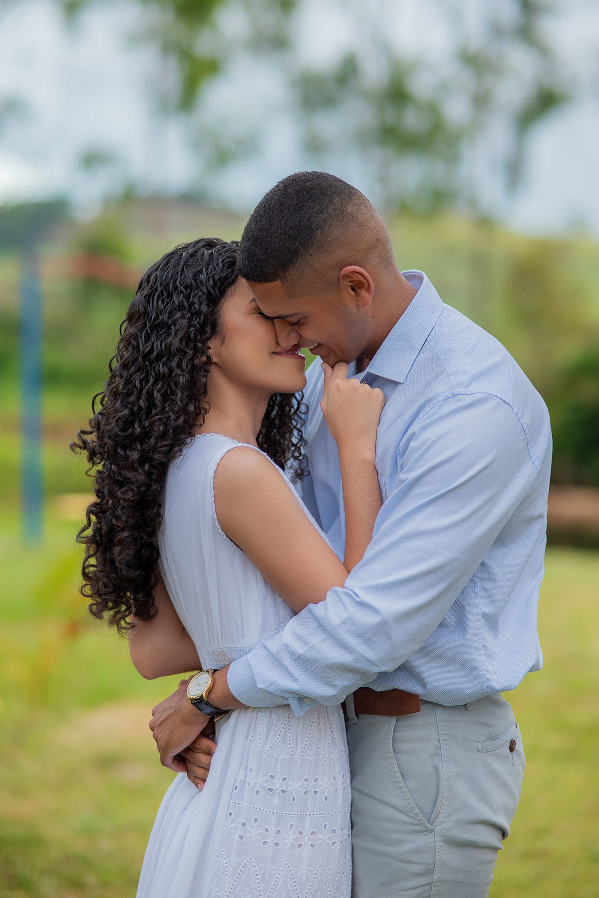 Casal na fazenda
