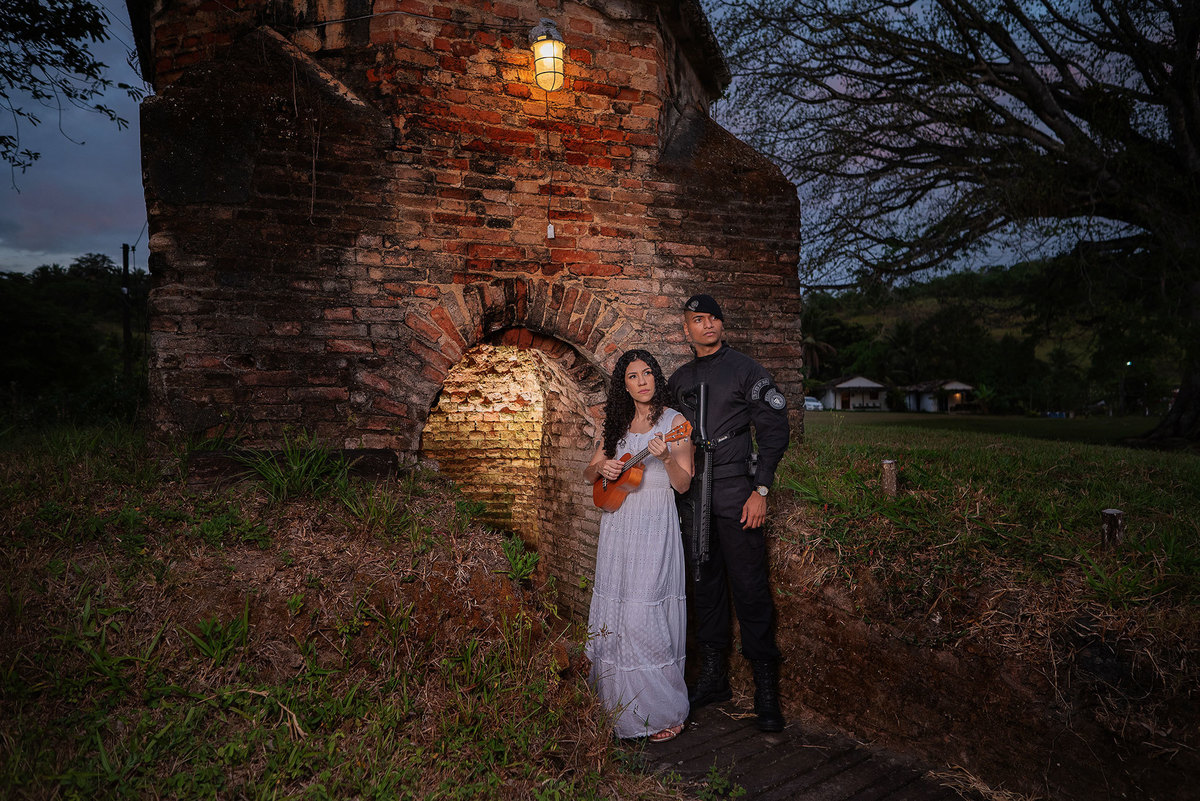 Casal na fazenda