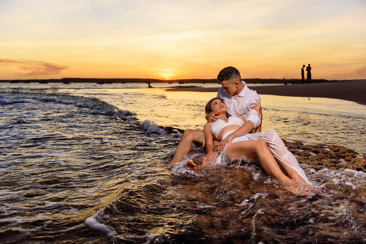 Ensaio de casal na praia