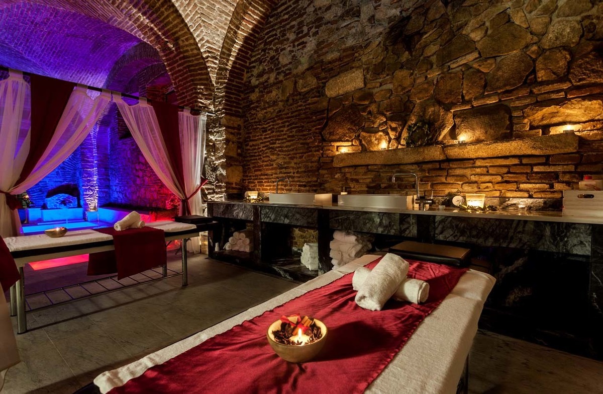In acqua Veritas, banhos romanos, Évora SPA, piscina interior, Massagens