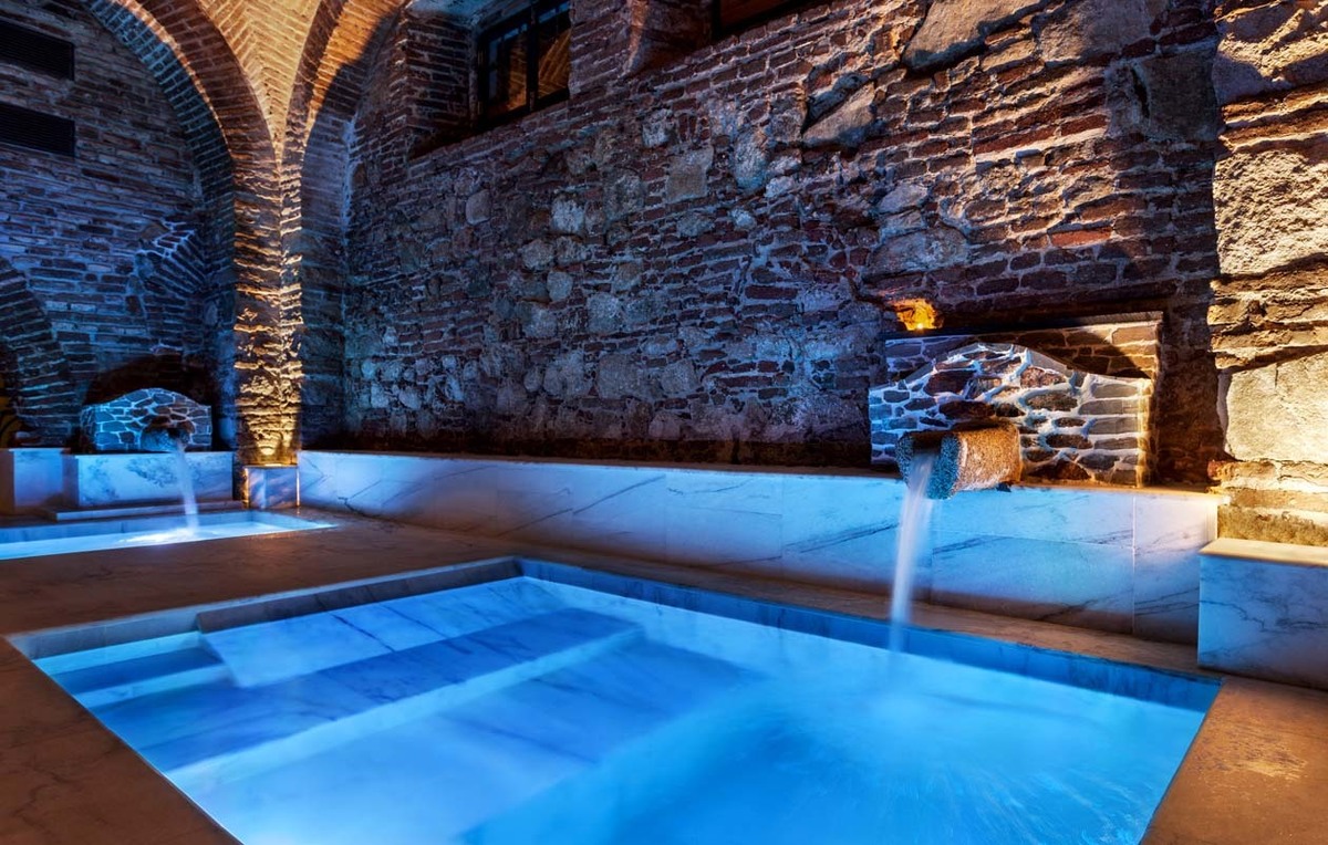 In acqua Veritas, banhos romanos, Évora SPA, piscina interior, Massagens