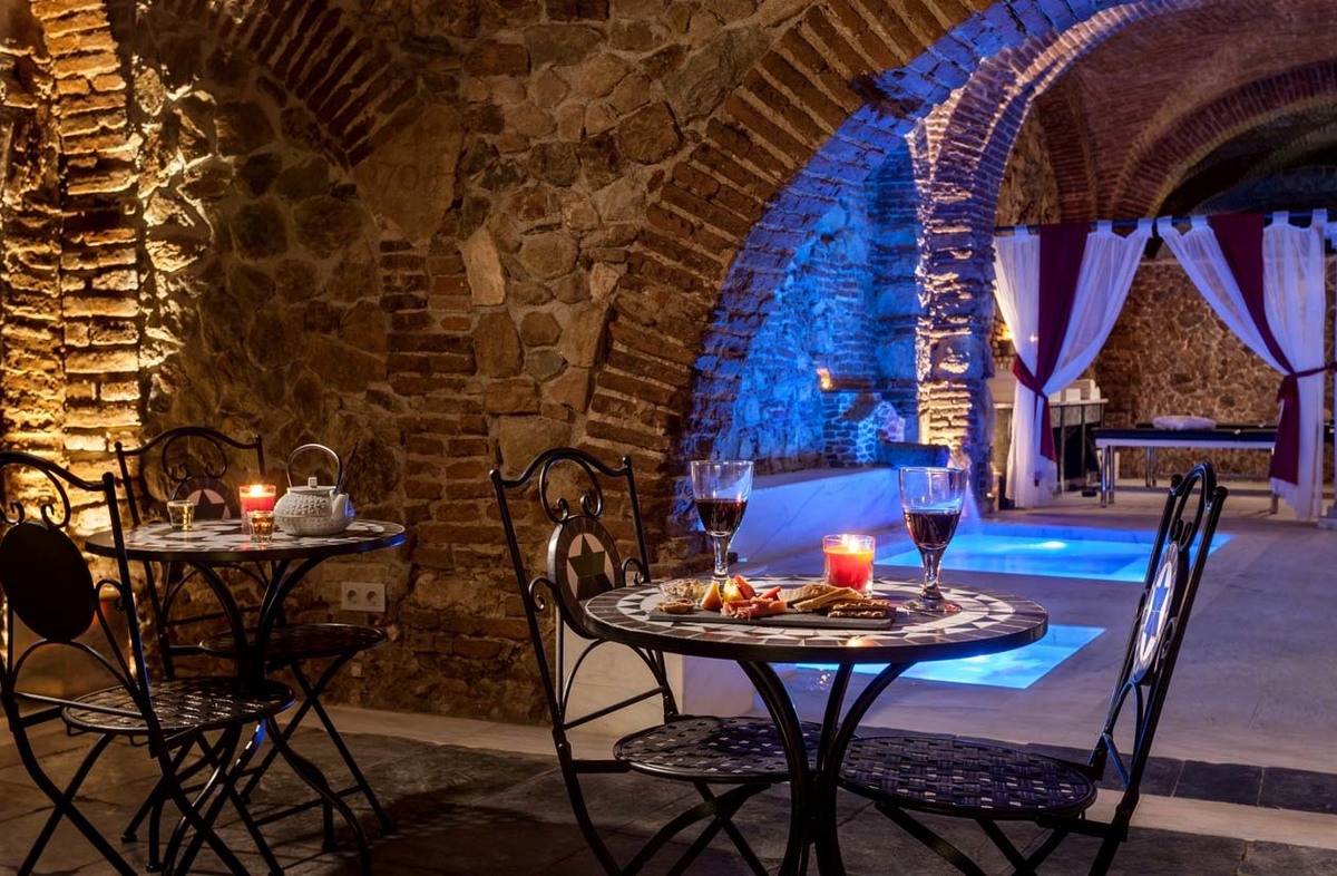 In acqua Veritas, banhos romanos, Évora SPA, piscina interior, Massagens